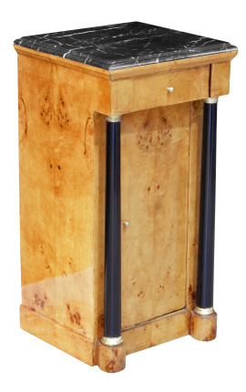 Empire-stil bedside elm med sort marmor