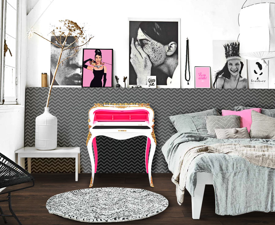 chambre d’ado Girly chic avec un bureau scriban baroque de Style Louis XV laqué blanc et fuchsia Royal Art Palace 