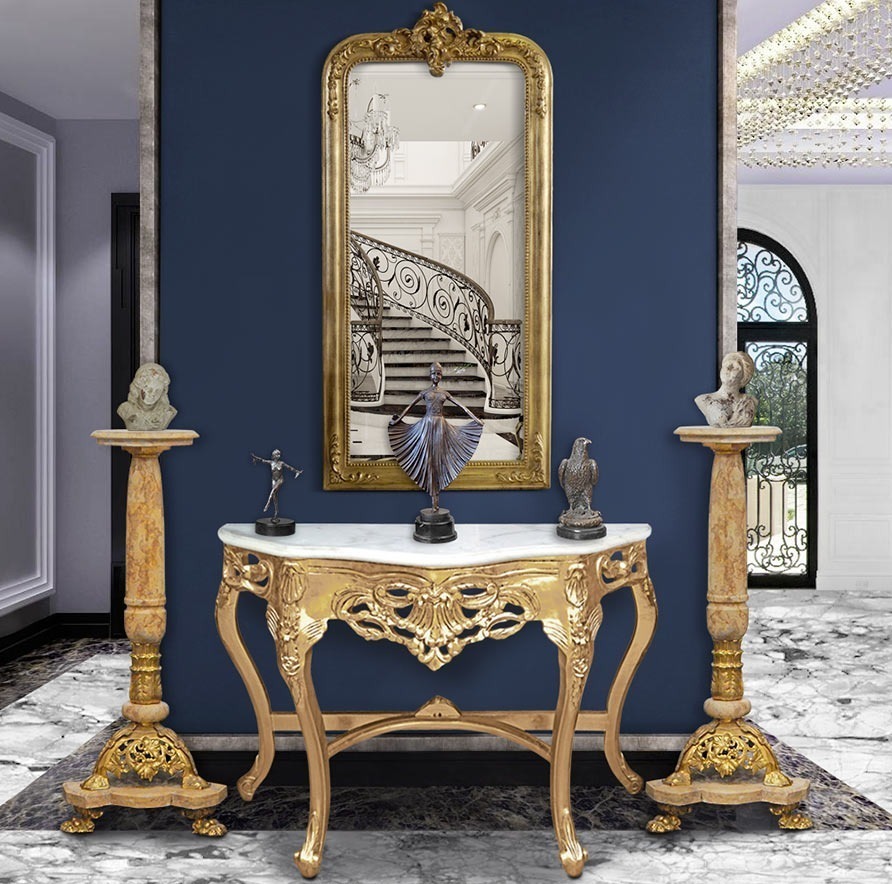 Console with white marble sculptures in bronze and black marble, surrounded by two beige marble columns